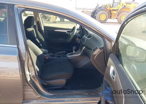 2015 Nissan Sentra S z USA, uszkodzony, nr VIN 3N1AB7AP6FY312862